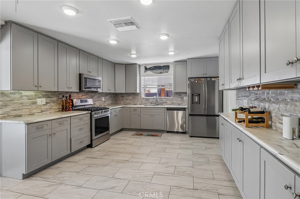 3018 Thunder Property Photo 2
