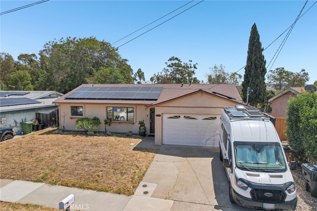 3018 Thunder Property Photo 4