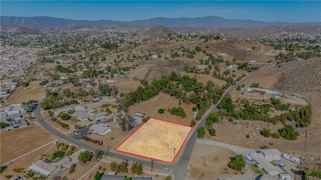 0 Conejo/las Flores Property Photo 5