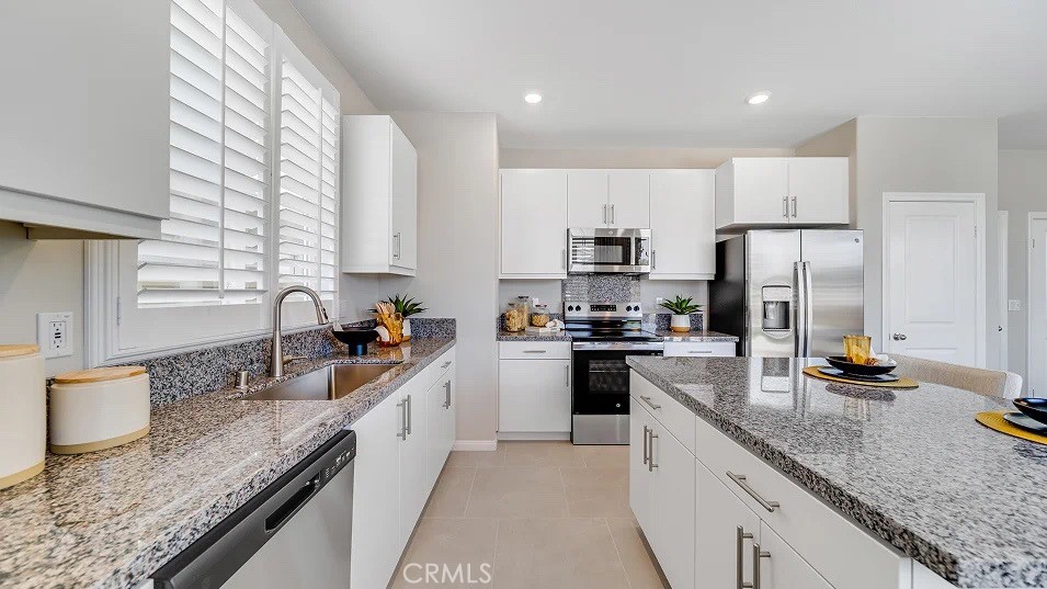27284 Sitar Circle Property Photo 3