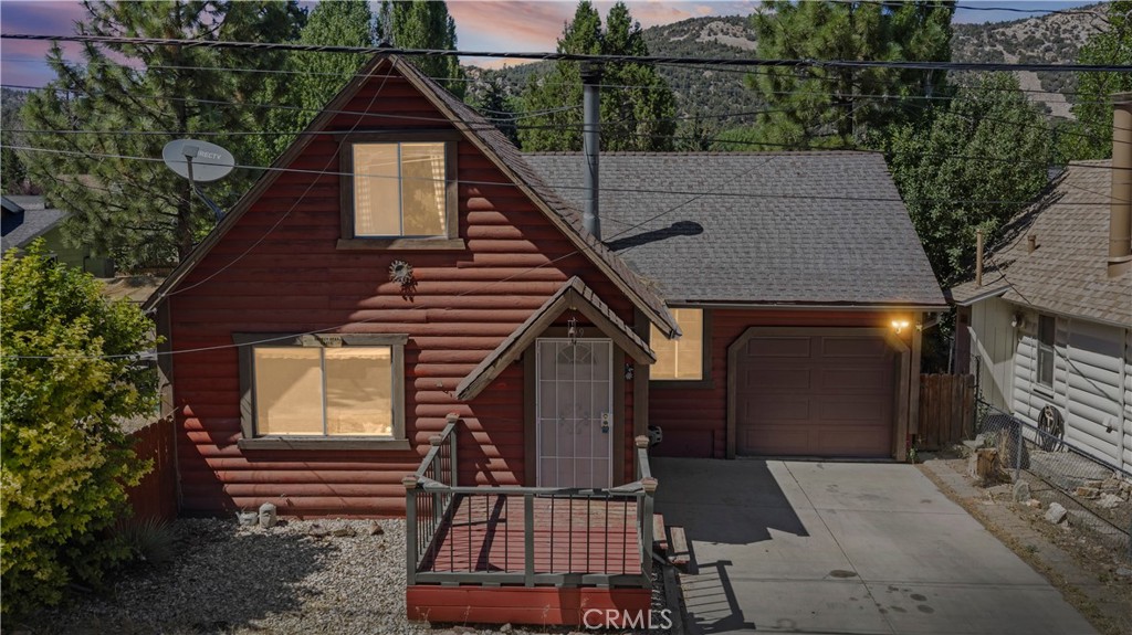 109 Arbor Property Photo 1