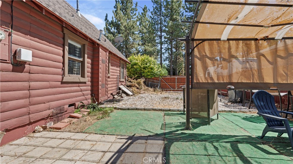 109 Arbor Property Photo 24