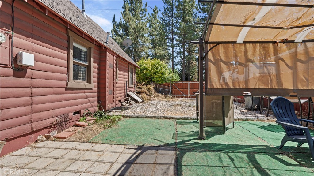109 Arbor Property Photo 25