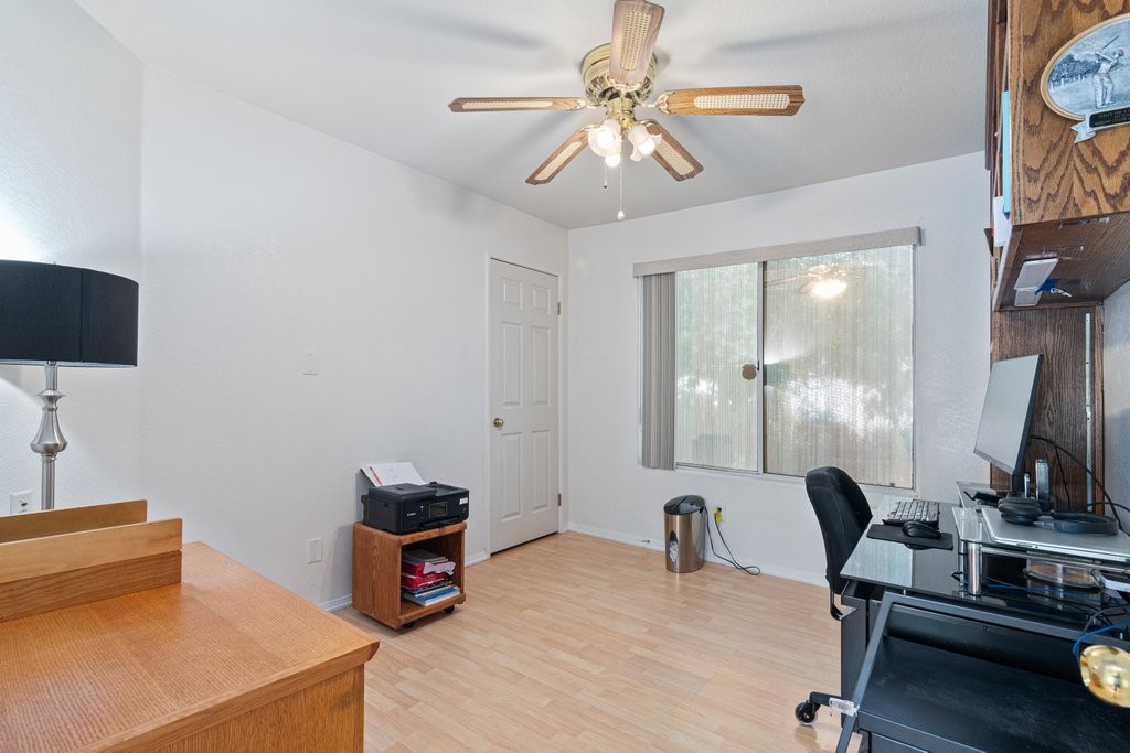 2699 Peach Tree St Property Photo 31