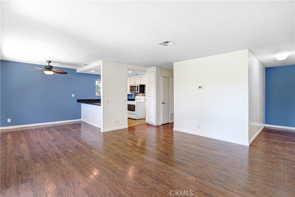 24311 Canyon Lake Drive N 24 Property Photo 3
