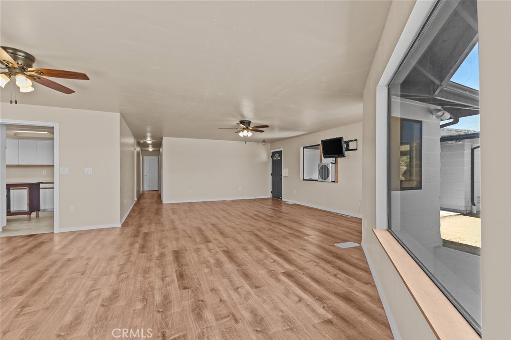 40585 Lakeshore Boulevard Property Photo 8