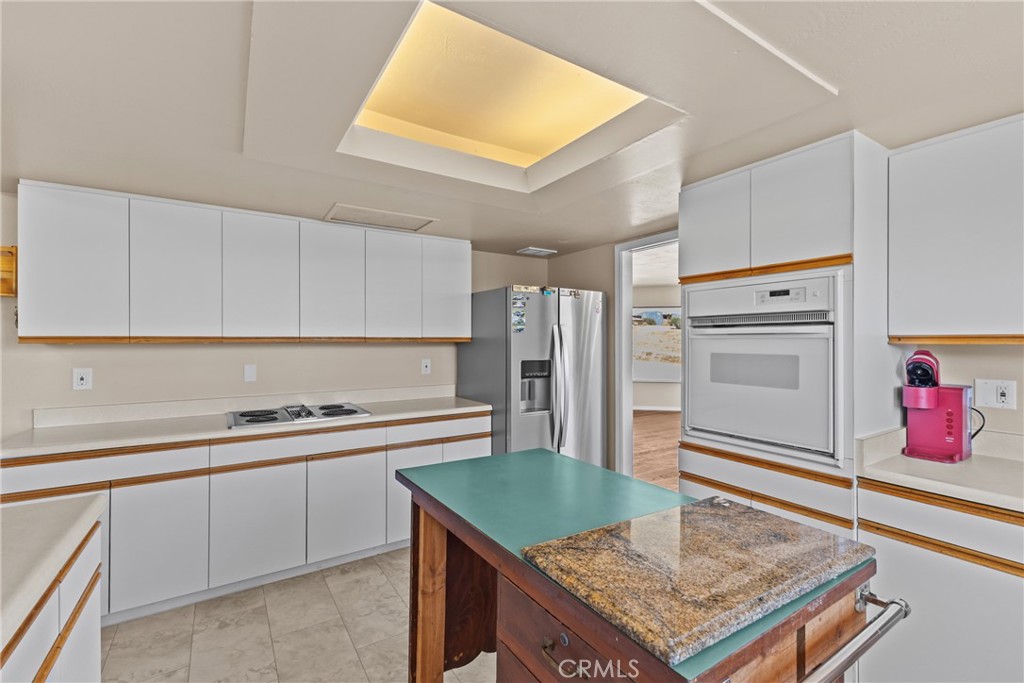 40585 Lakeshore Boulevard Property Photo 12