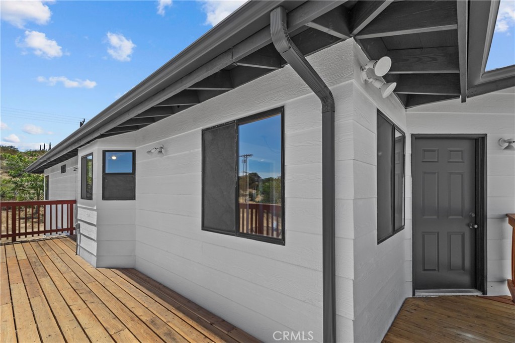 40585 Lakeshore Boulevard Property Photo 24