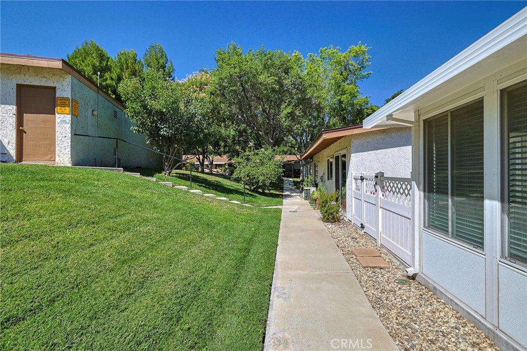 19368 Avenue Of The Oaks Property Photo 25