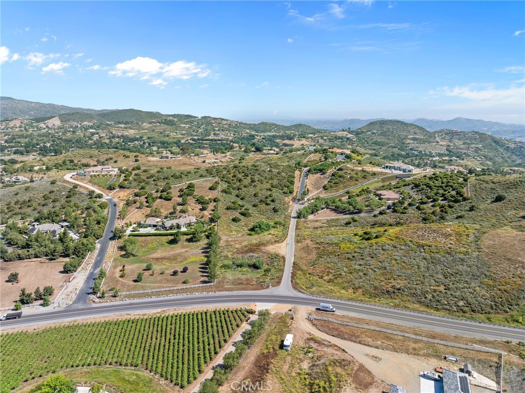 1 Avenida La Cresta Property Photo 6