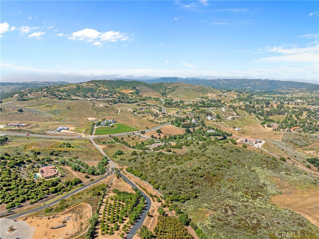 1 Avenida La Cresta Property Photo 10