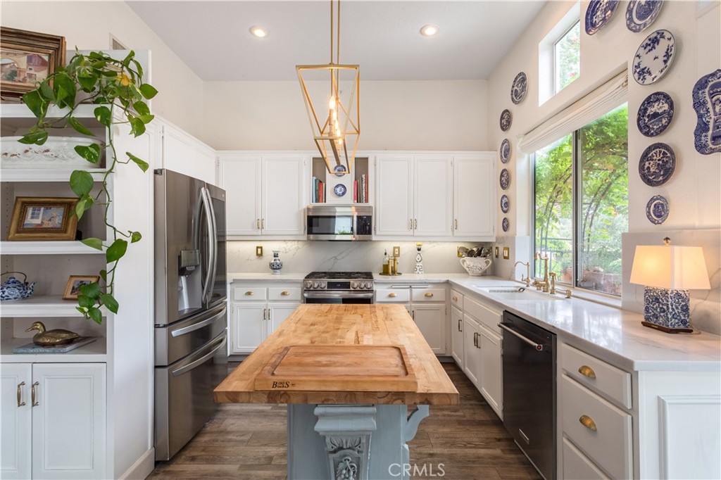 37849 Bear View Circle Property Photo 2