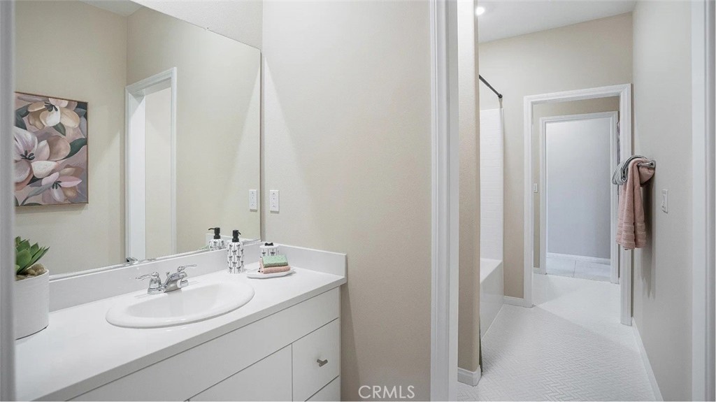 17631 Bassets Street Property Photo 10