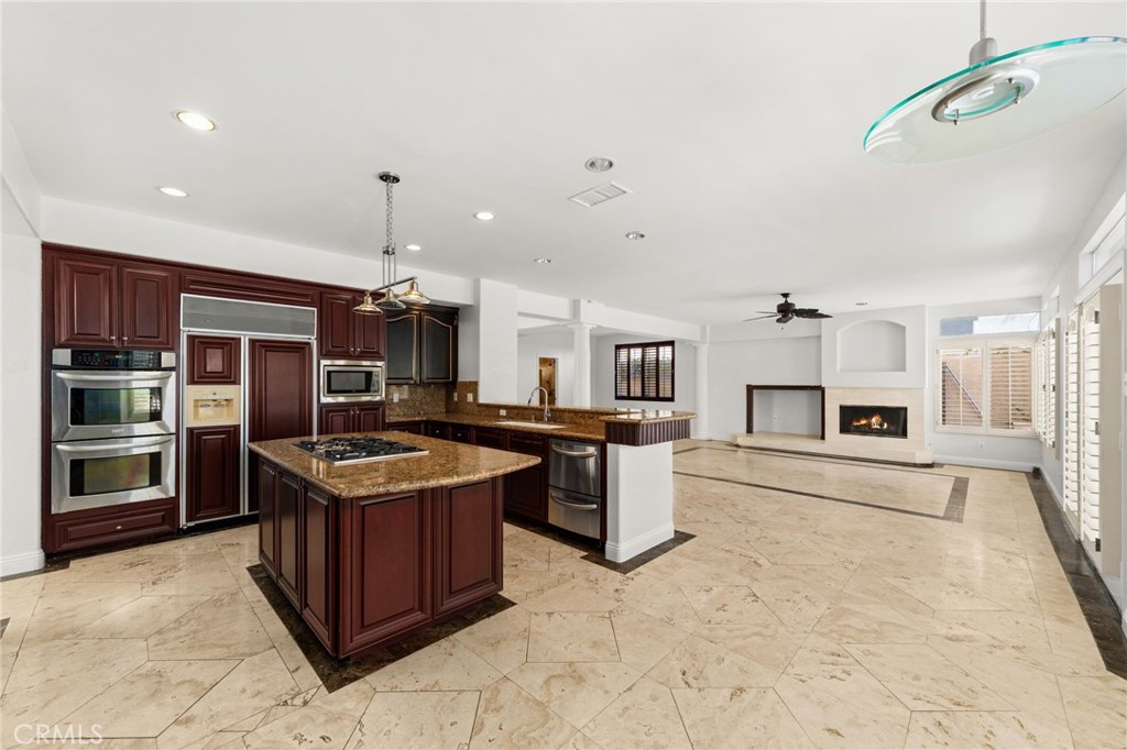 23715 Via Segovia Street Property Photo 28