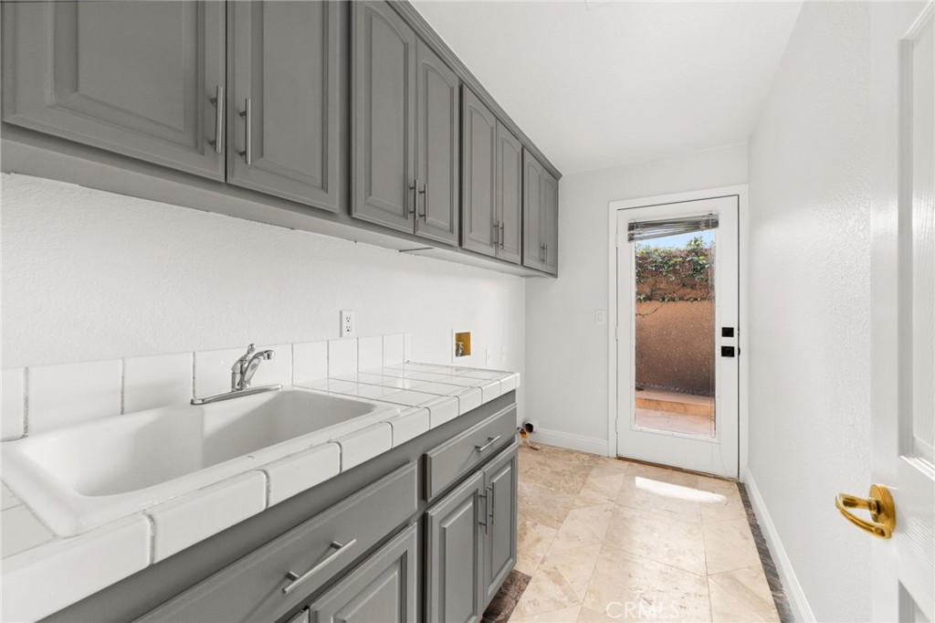 23715 Via Segovia Street Property Photo 34