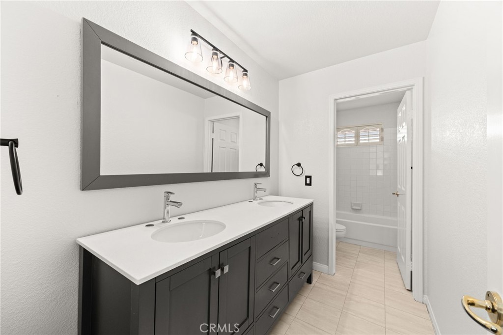 23715 Via Segovia Street Property Photo 41