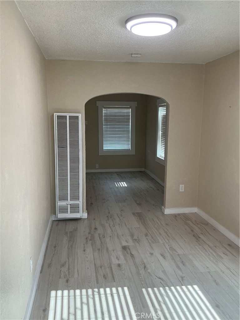 723 W 9th Property Photo 16