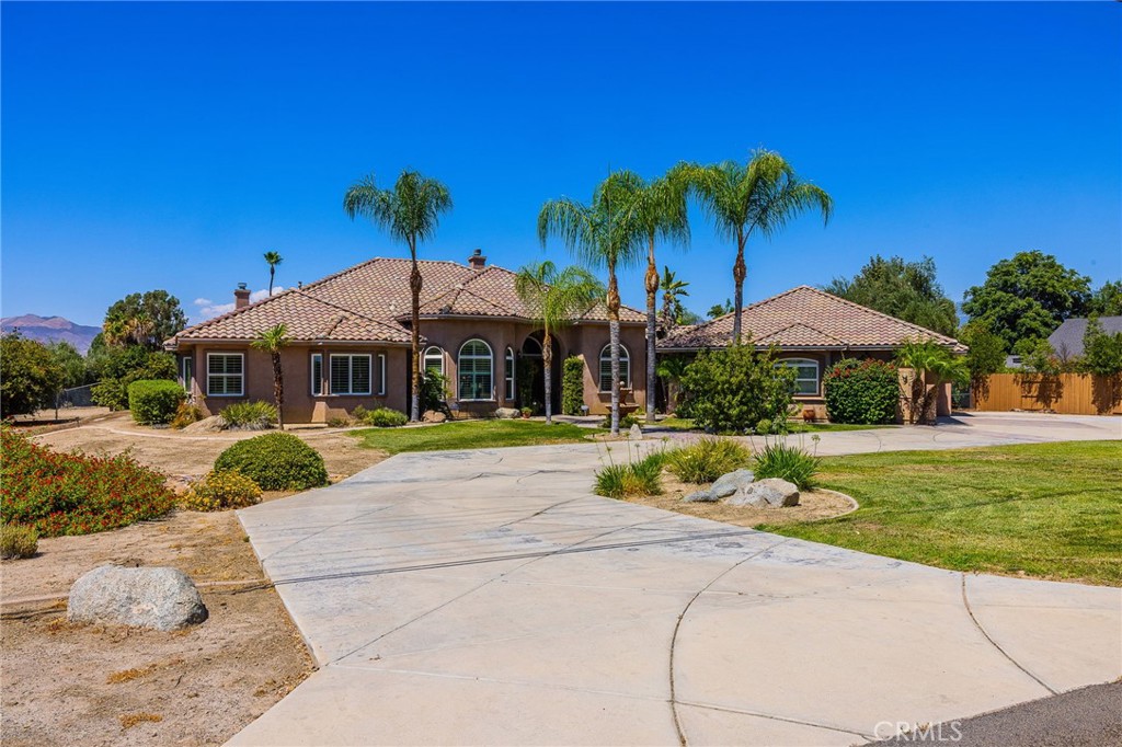 43000 Johnston Property Photo