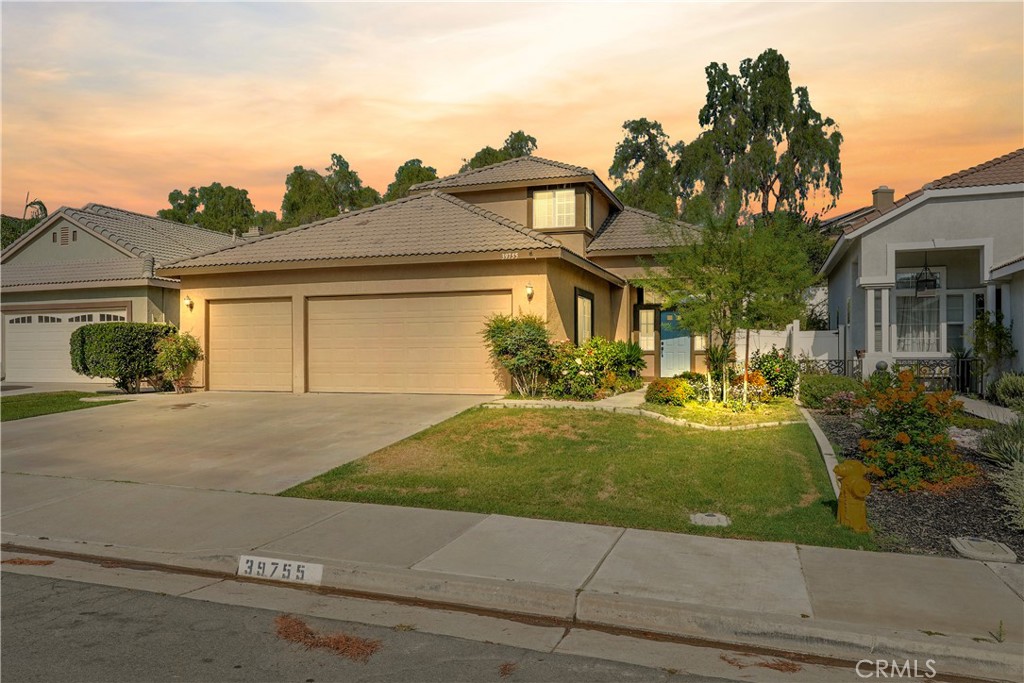 39755 Naples Property Photo 1