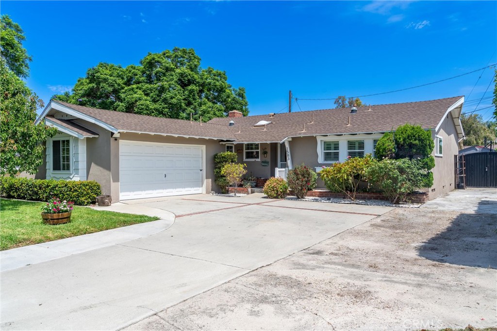 1583 W Cerritos Property Photo 1