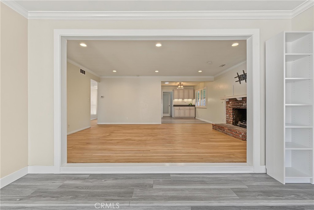 1583 W Cerritos Property Photo 14