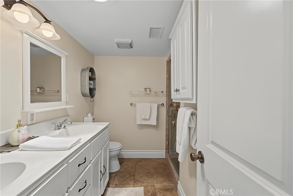1583 W Cerritos Property Photo 27