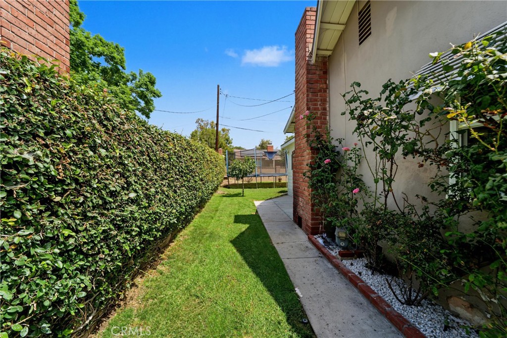 1583 W Cerritos Property Photo 45
