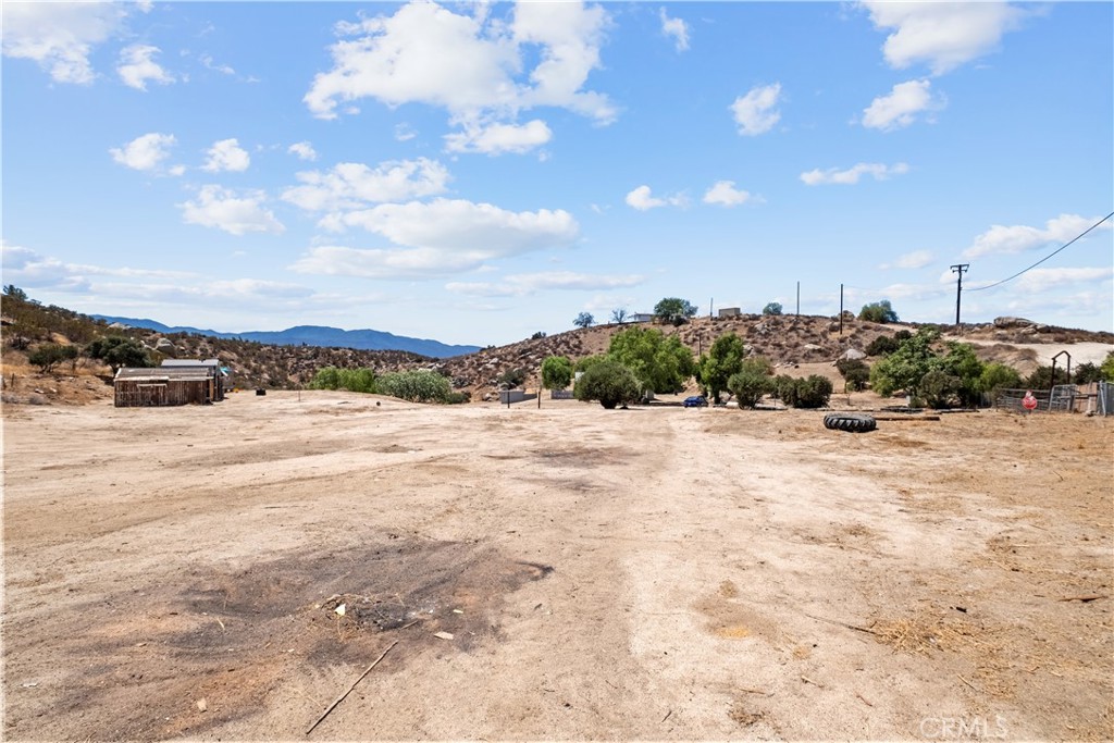 42965 Powerline Property Photo 24