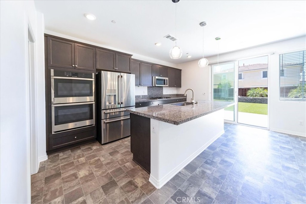 27497 Grand Teton Court Property Photo 12