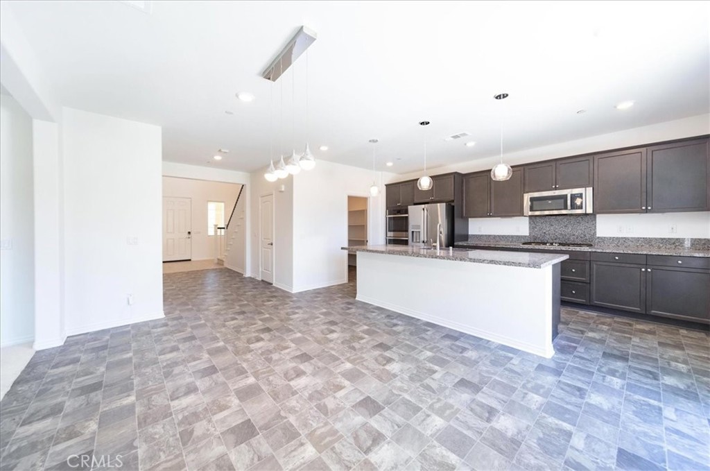 27497 Grand Teton Court Property Photo 15