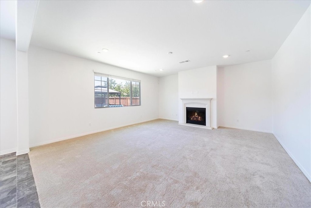 27497 Grand Teton Court Property Photo 18
