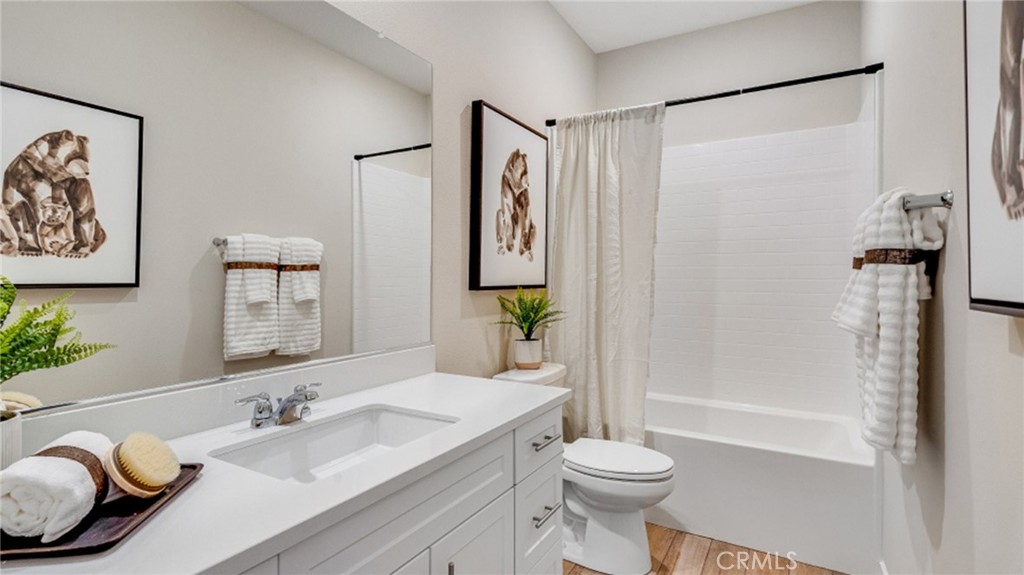 2853 E Amberley Privado Property Photo 7