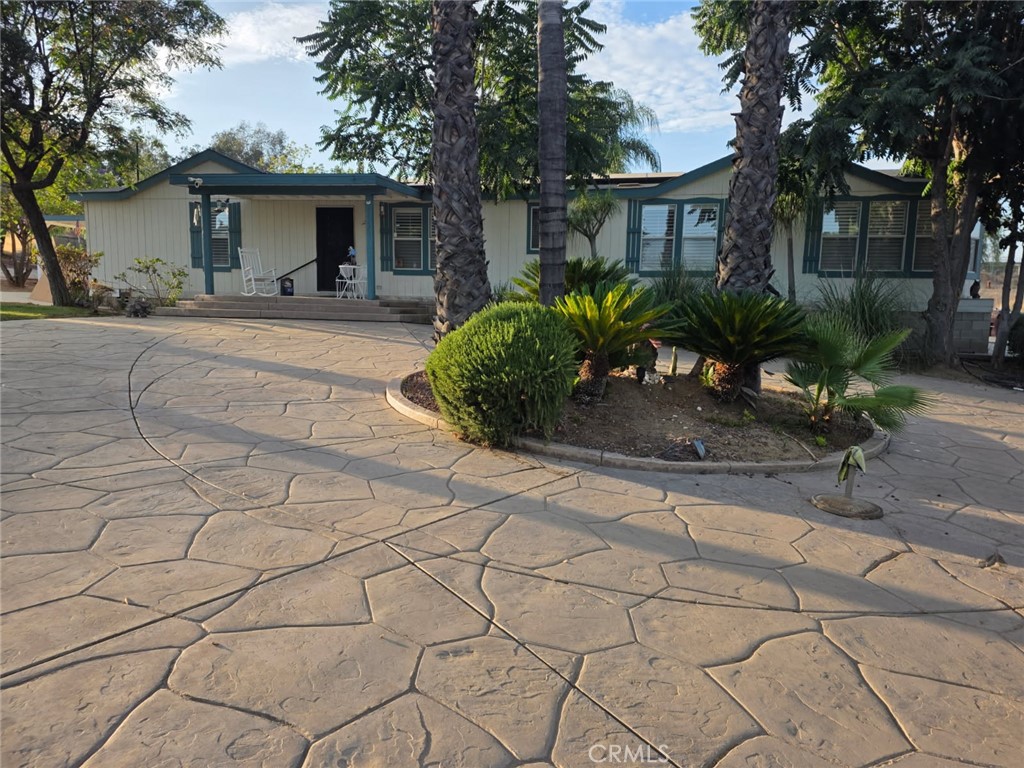 22220 Cajalco Property Photo 1