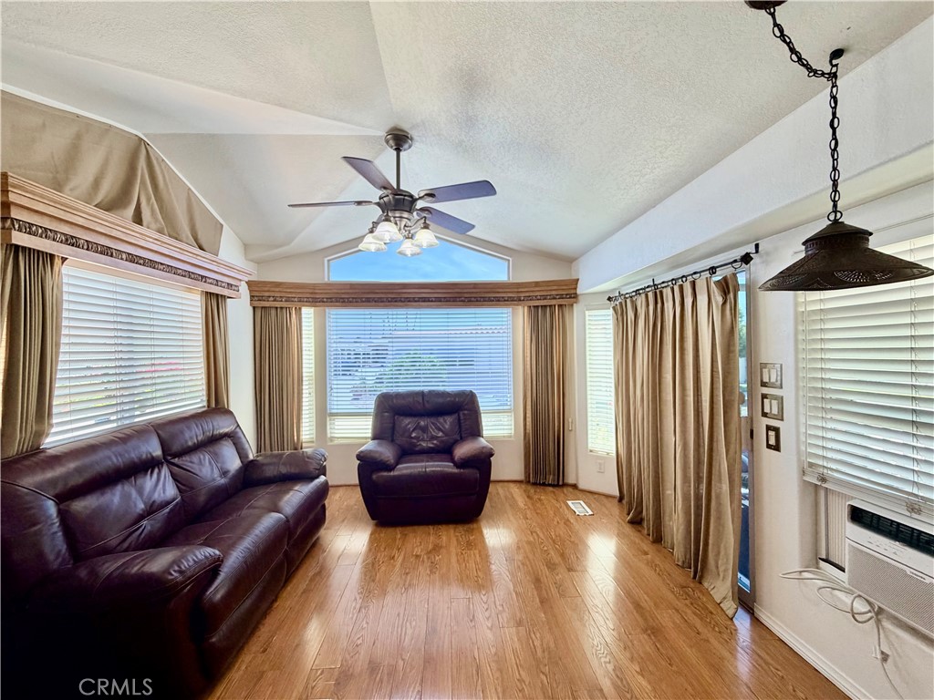 1310 Western Property Photo 11
