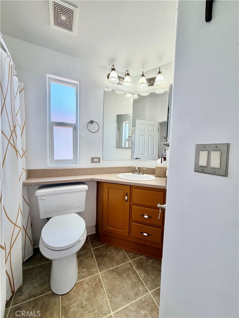 1310 Western Property Photo 13
