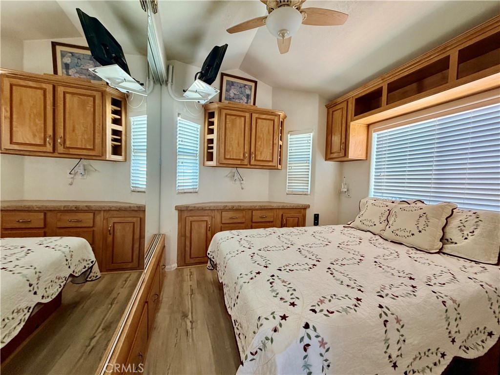 1310 Western Property Photo 17