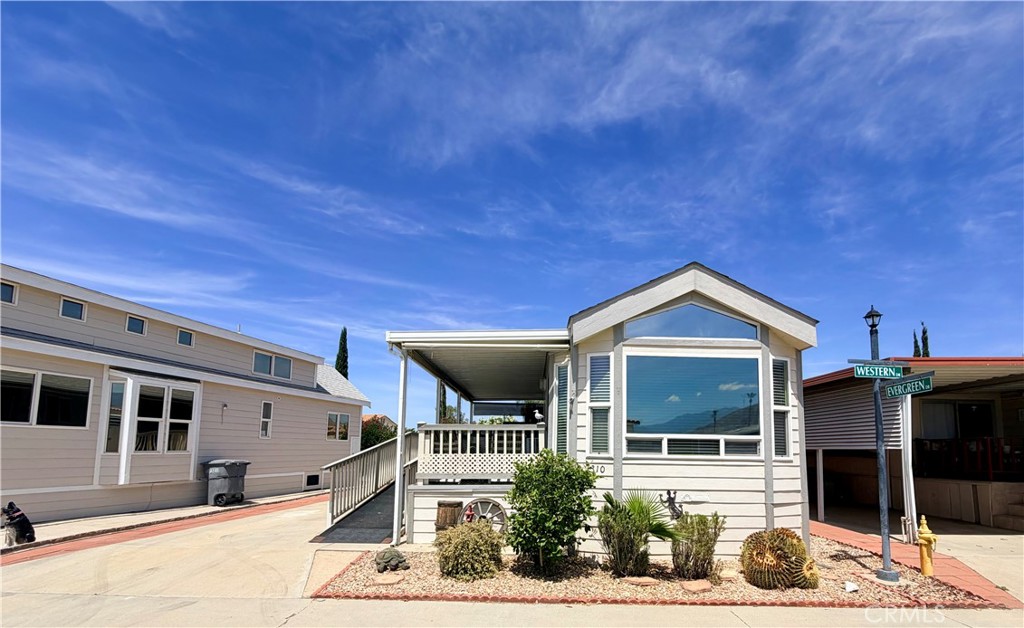 1310 Western Property Photo 27