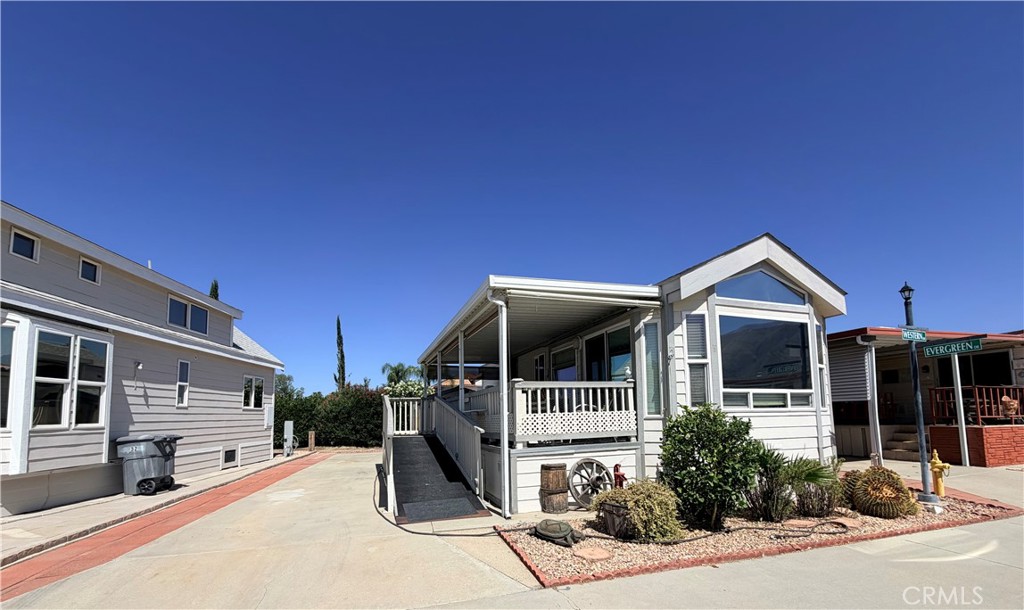 1310 Western Property Photo 28