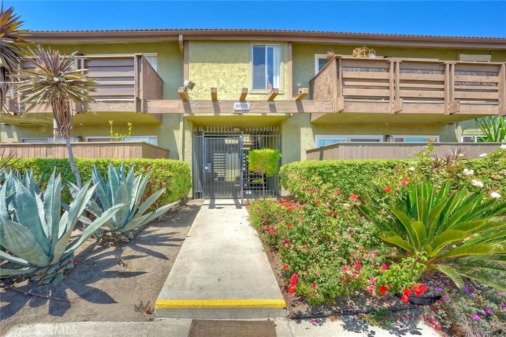 615 Fredricks 175 Property Photo 1