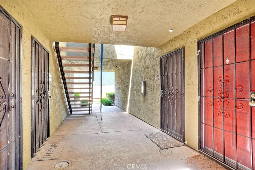 615 Fredricks 175 Property Photo 3