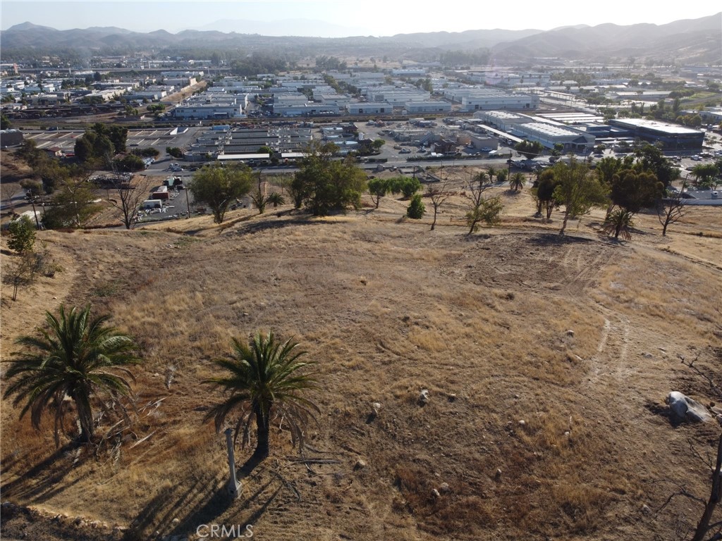 2 Hill Avenue Property Photo 3