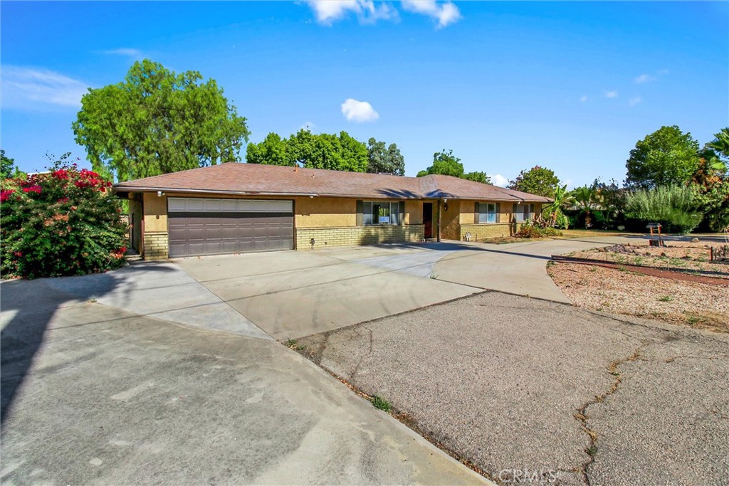 27307 Hemet Property Photo 4