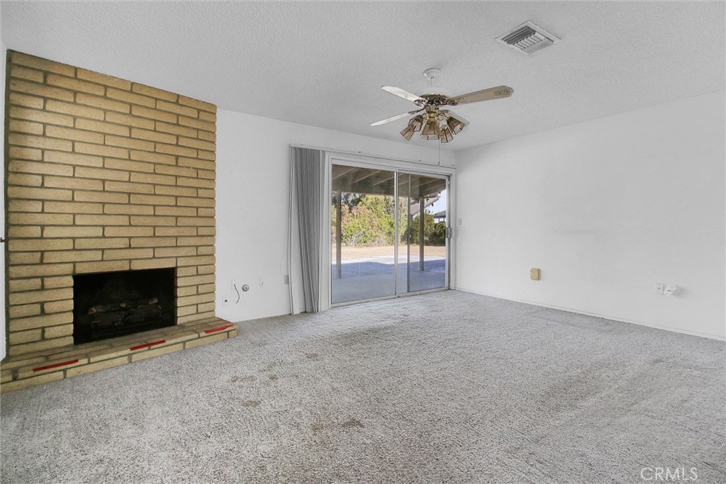 27307 Hemet Property Photo 7