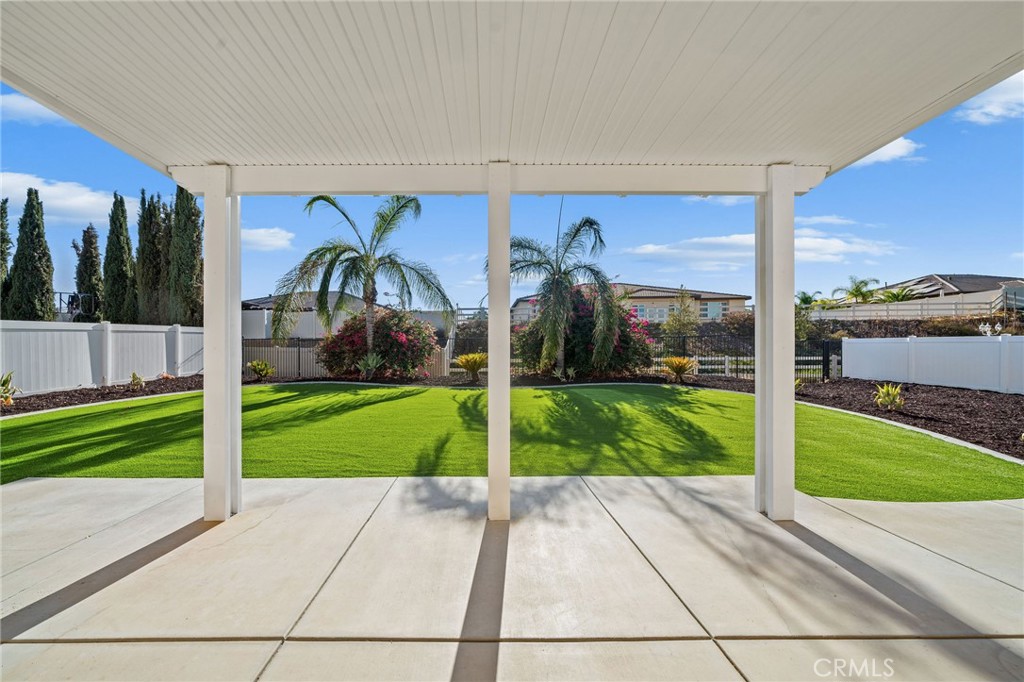 30479 White Fir Drive Property Photo 3