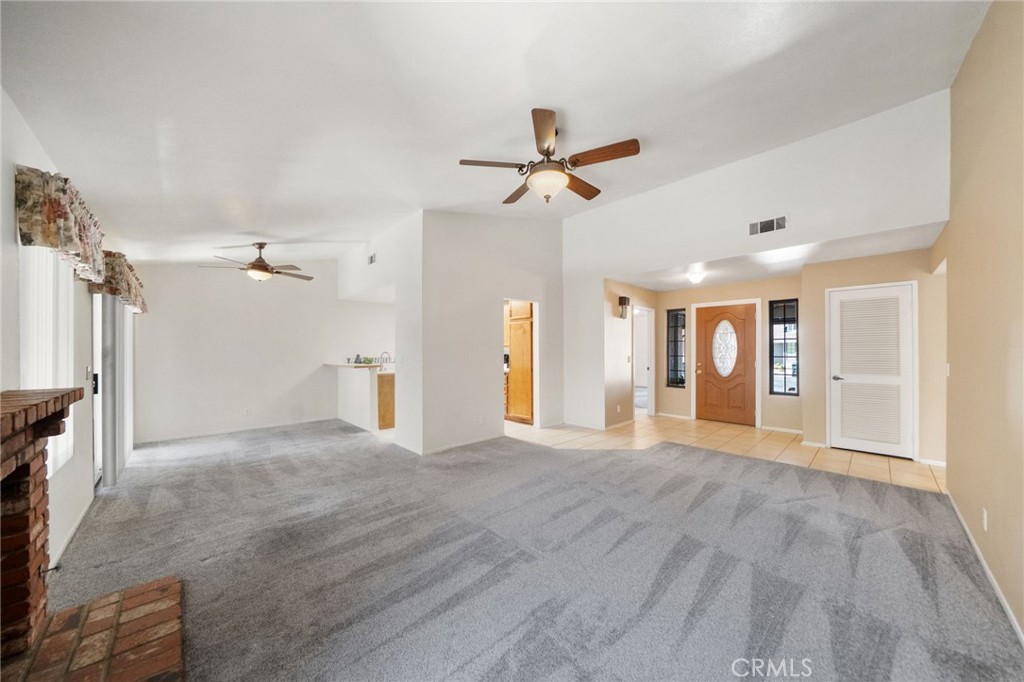 1379 Yorktown Circle Property Photo 3