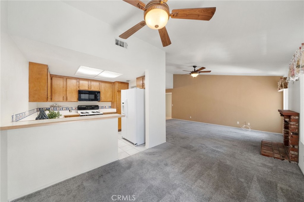 1379 Yorktown Circle Property Photo 6