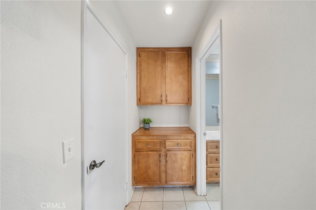 1379 Yorktown Circle Property Photo 11