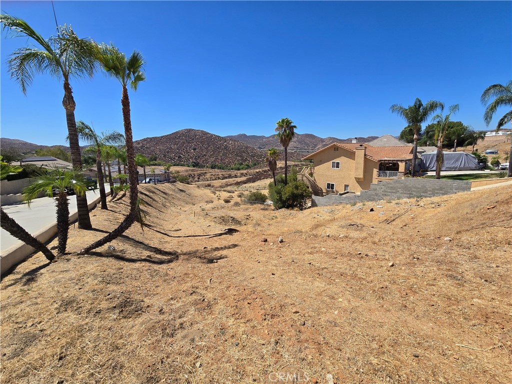 30450 Sparkle Drive Property Photo 4