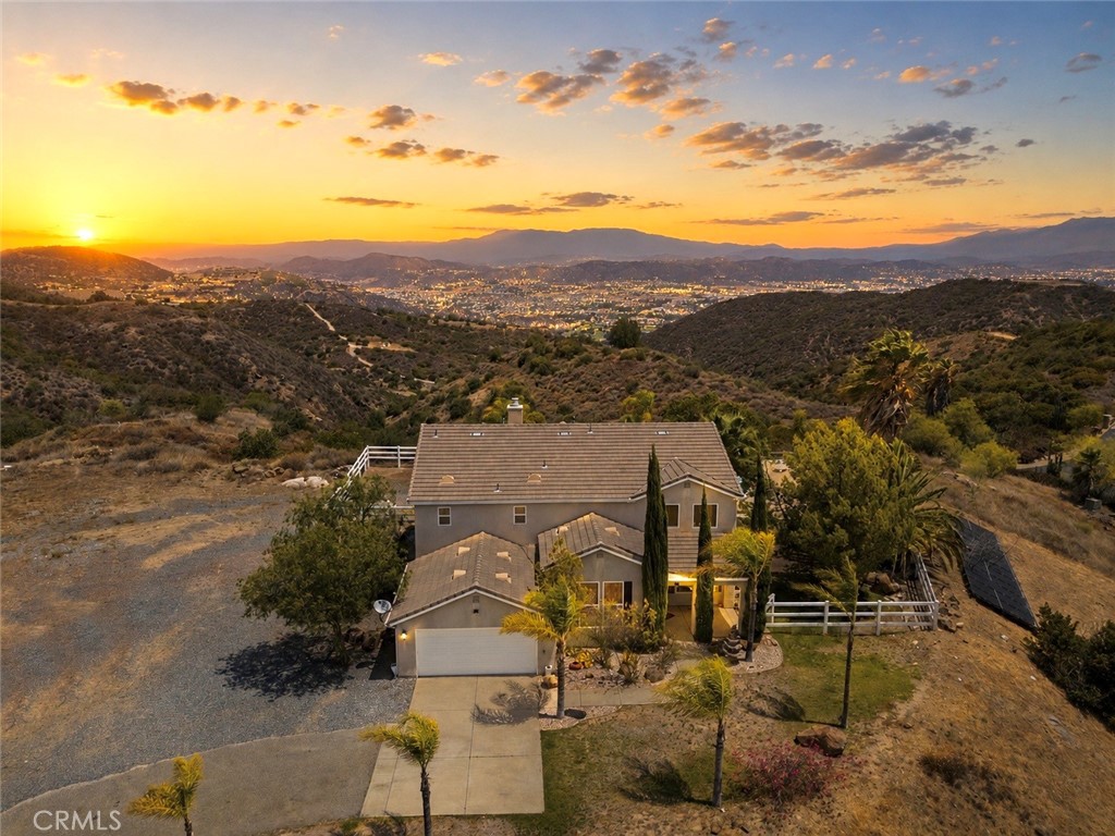 21330 Camino Arriba Property Photo 6