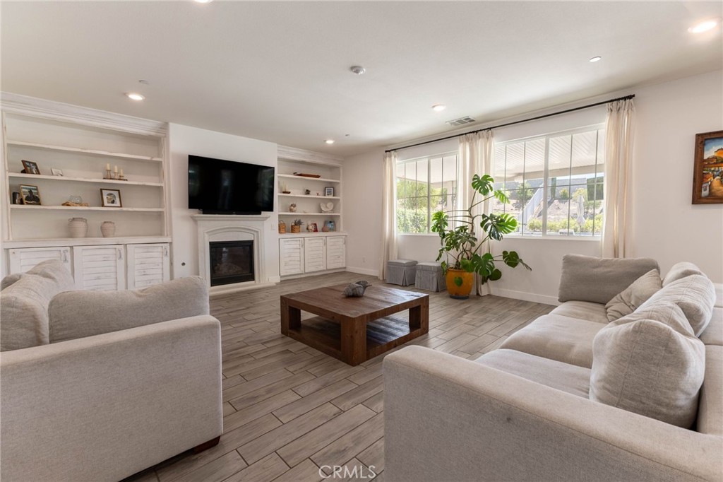 23491 Crystal Way Property Photo 11